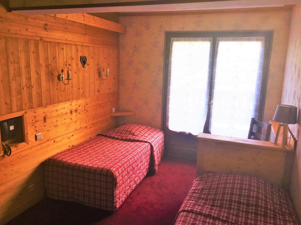 Hotel Le Soly モルジヌ エクステリア 写真