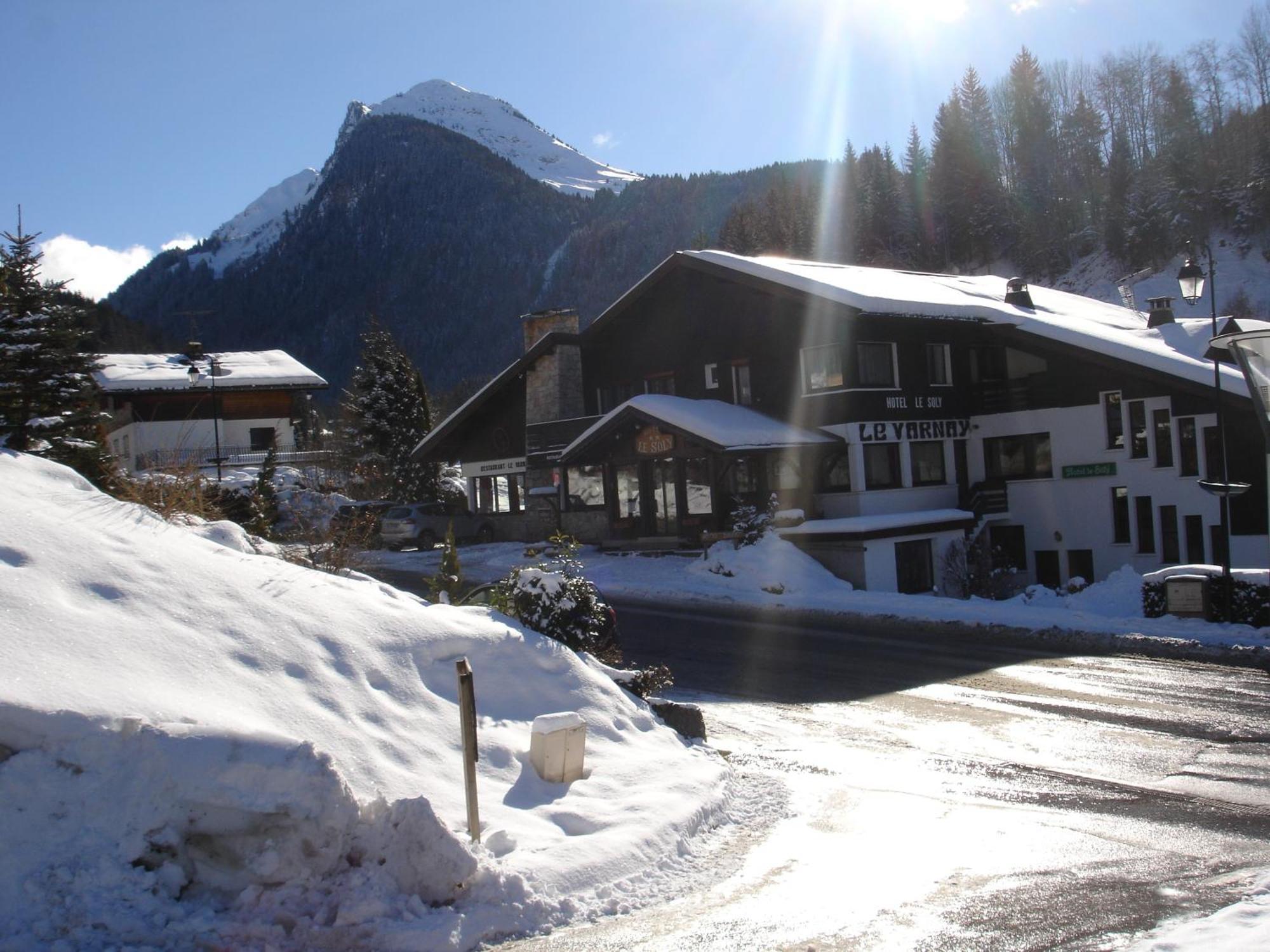 Hotel Le Soly モルジヌ エクステリア 写真