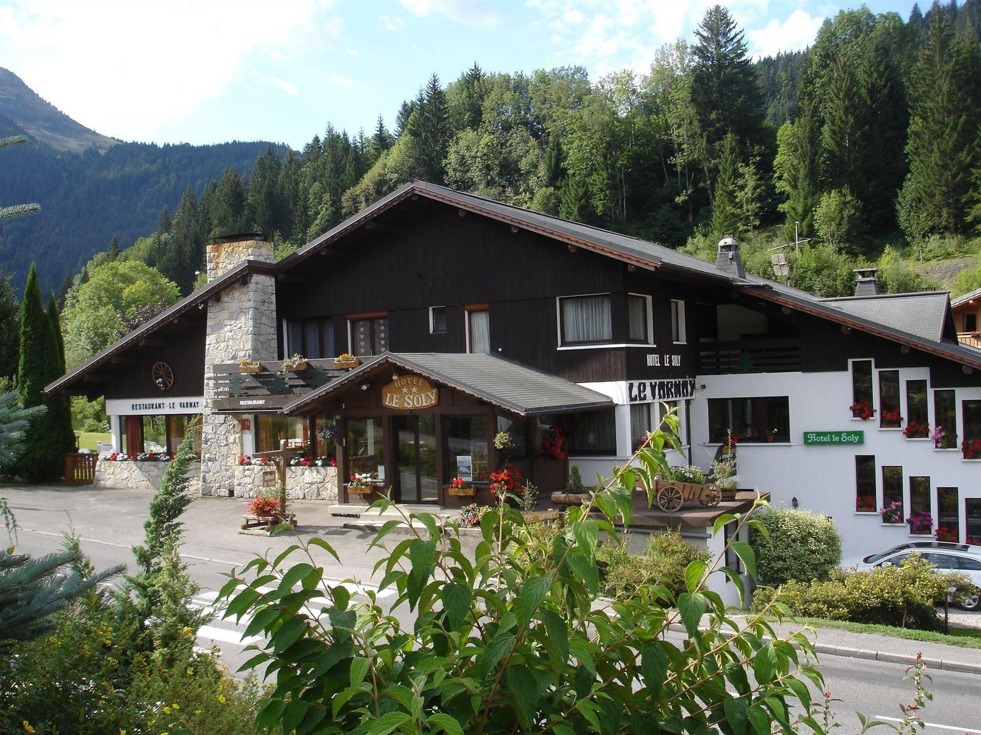 Hotel Le Soly モルジヌ エクステリア 写真